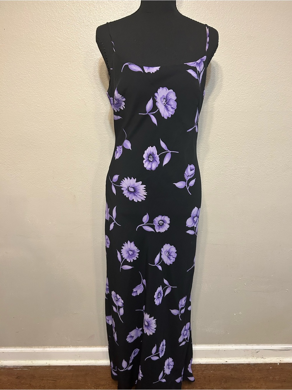 Vintage Y2K Steppin Out Black Purple Floral Maxi Dress 9/10 Lace Up Back